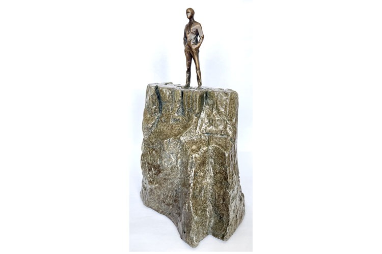 pinnacles-statue